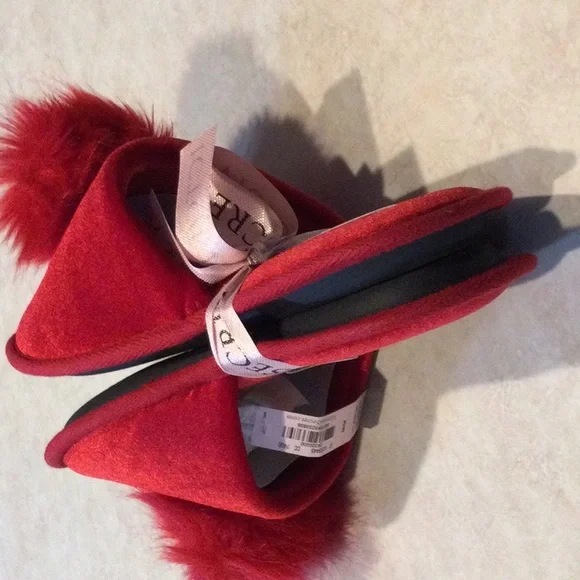 NWT Victoria Secret Slippers - Picture 3 of 4